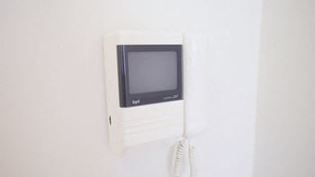 Video telecom to front door *